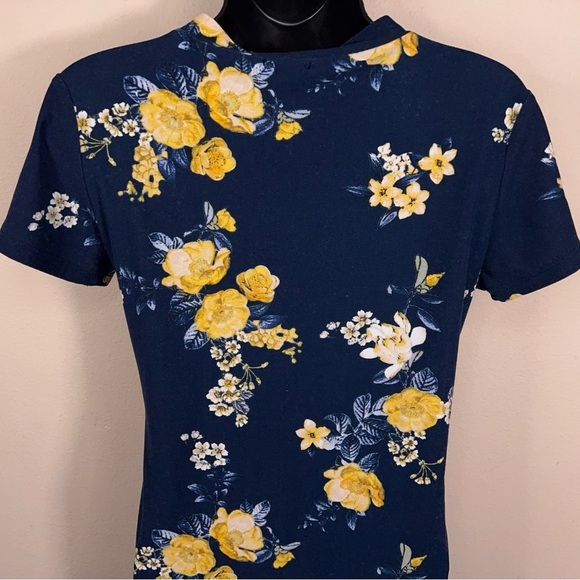 Medium Rue21 Blue Yellow Tunic Style Tshirt Colorful Stretch Tee - Picture 8 of 12